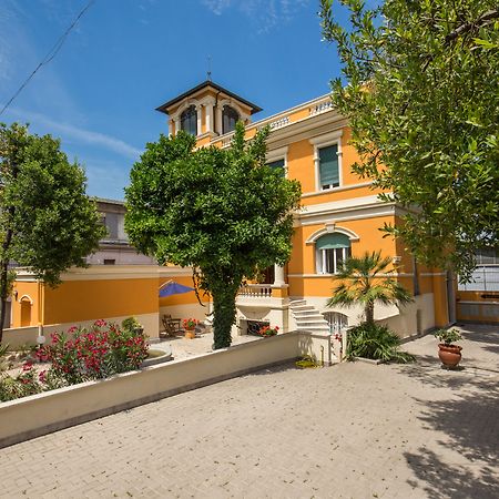 Relais La Torretta Bed and Breakfast Rome Buitenkant foto
