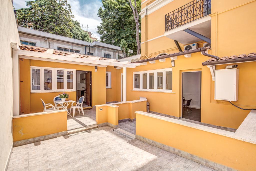 Relais La Torretta Bed and Breakfast Rome Buitenkant foto