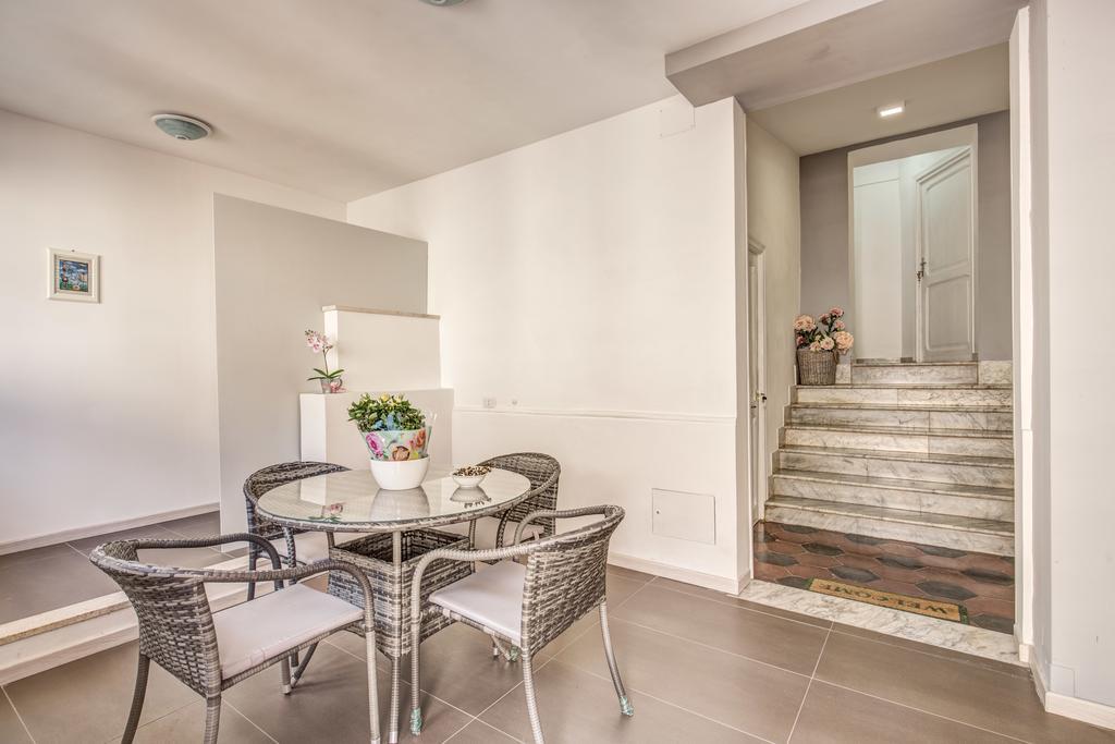 Relais La Torretta Bed and Breakfast Rome Buitenkant foto